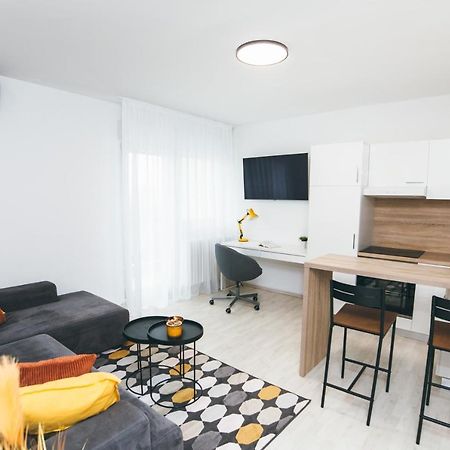 Aurelia'S Comfy Place With Free Parking Zagreb Ngoại thất bức ảnh